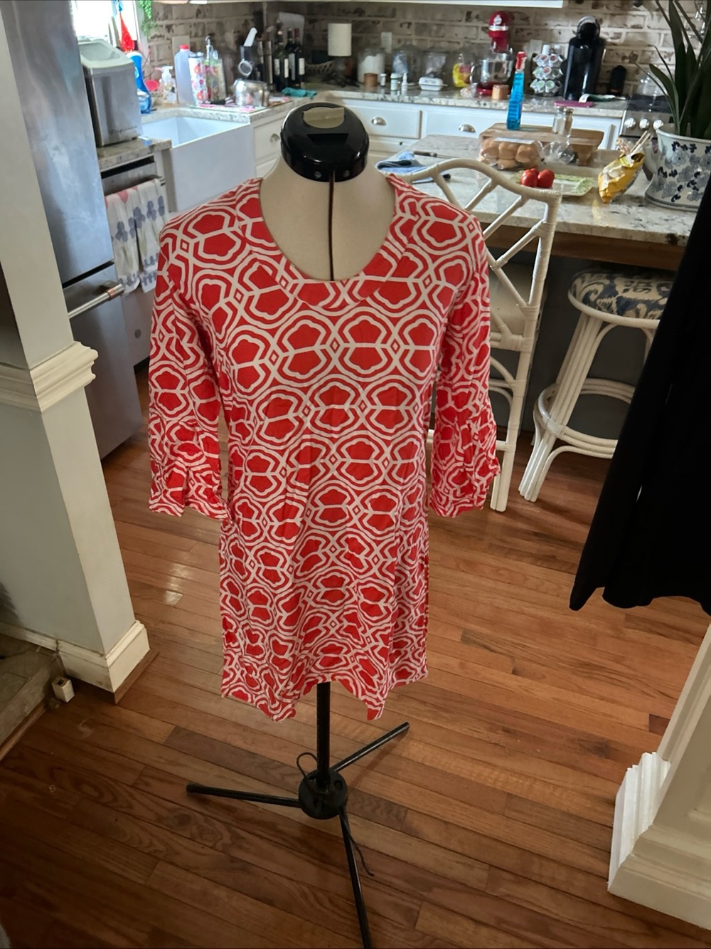 escapada Red and White Geometric Midi Dress